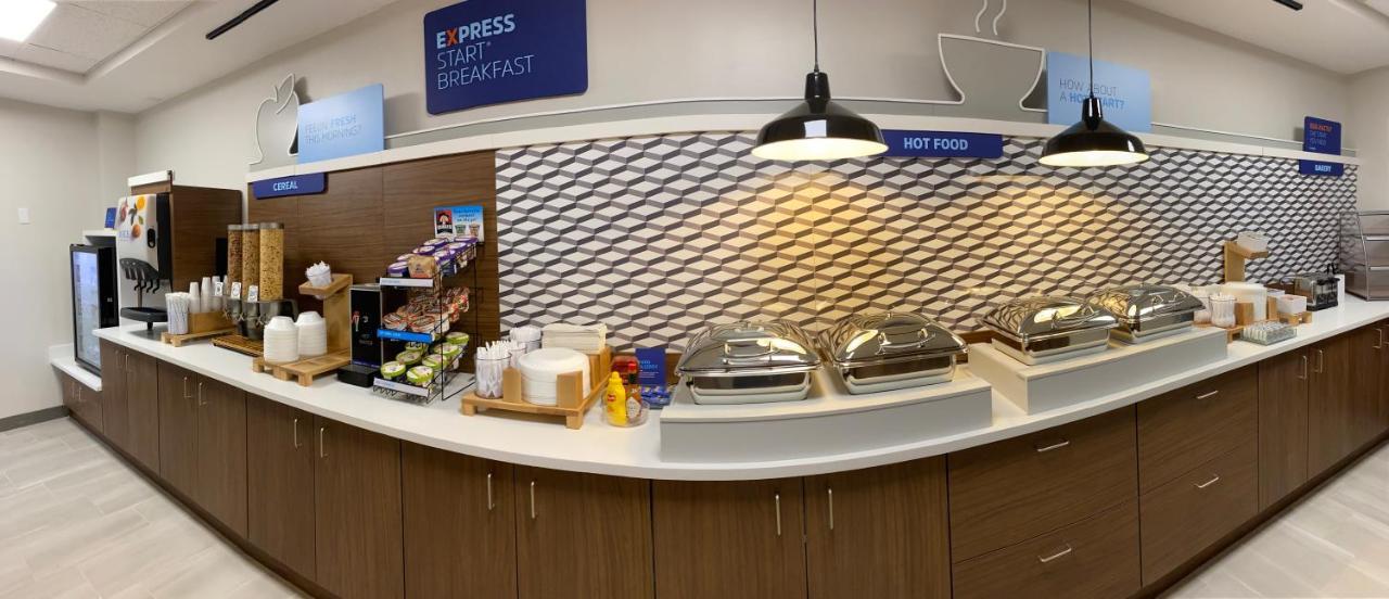 Holiday Inn Express Plymouth By Ihg Luaran gambar