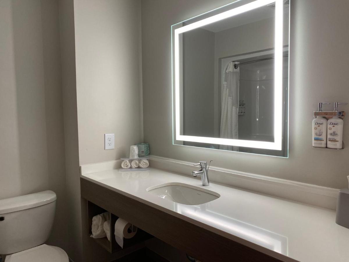 Holiday Inn Express Plymouth By Ihg Luaran gambar